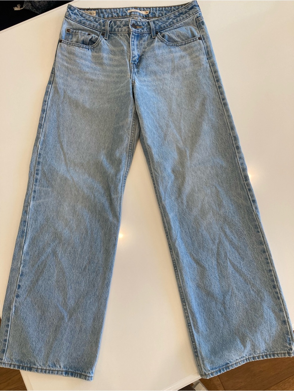 Levi’s Light Wash Wide Leg Jeans, 28
